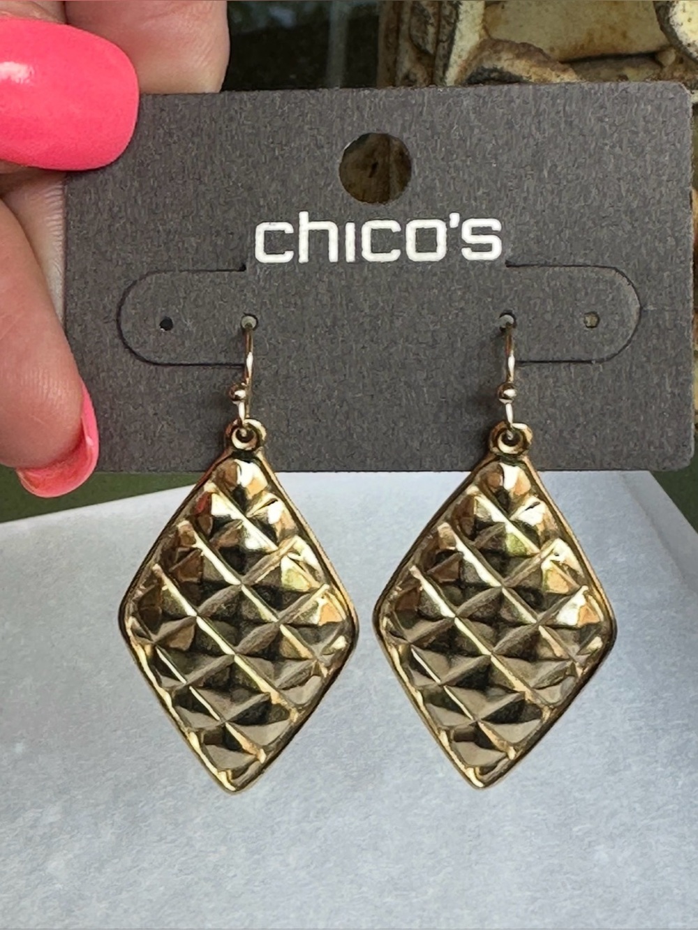 Chico’s Diamond-shaped quilted design earrings